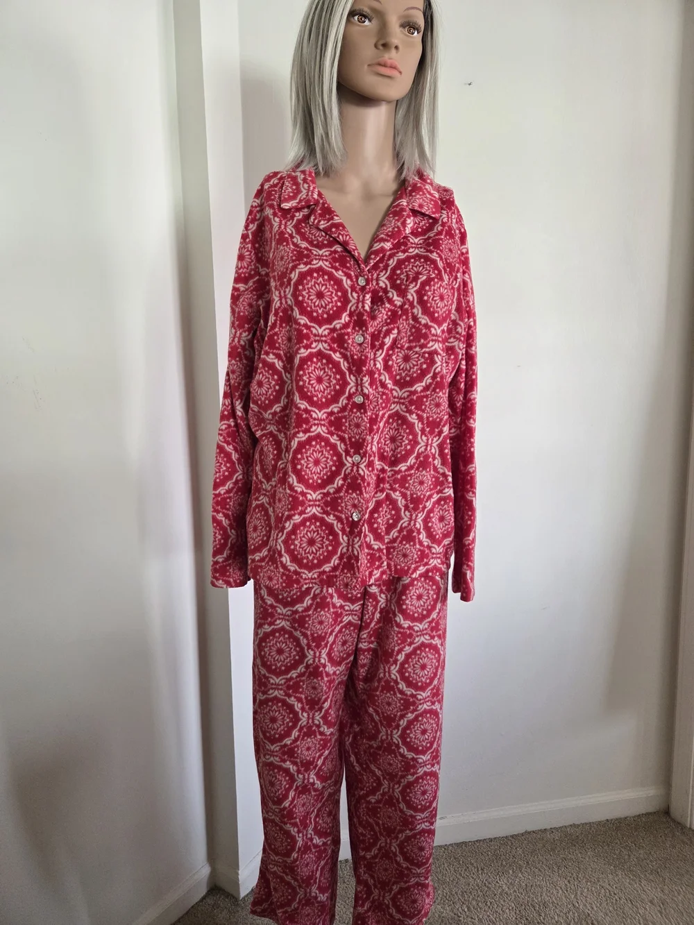 Adonna Womens Red and White Printed Pajama Set Size Large
